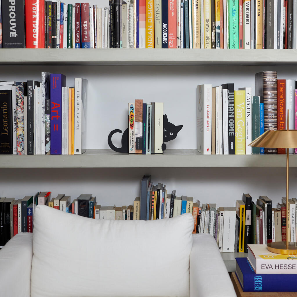 Sujetalibros Hidden Cat negro metal