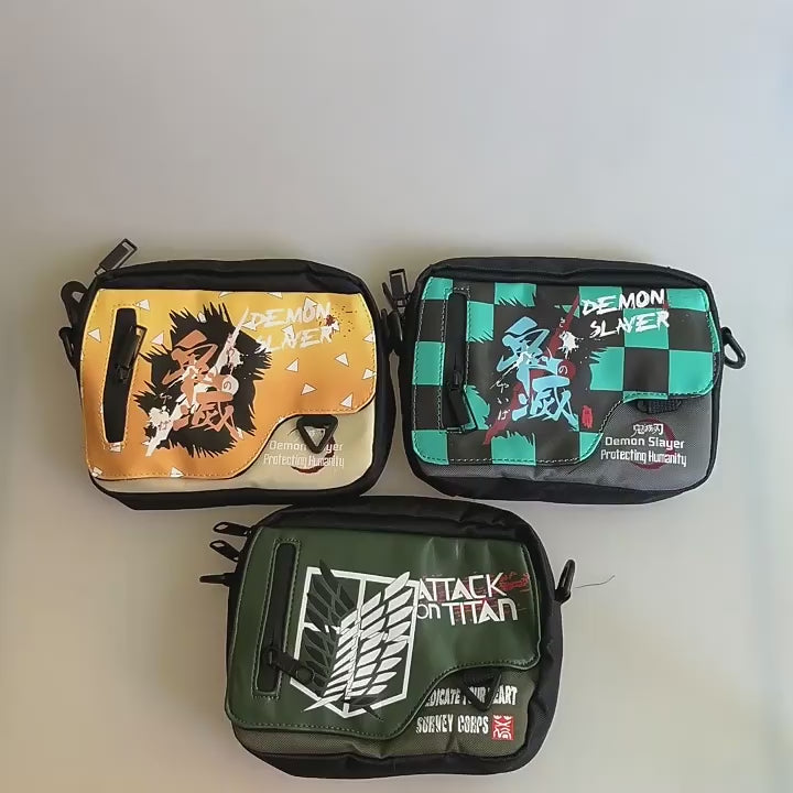 Bolsa Bandolera Impermeable Ataque a los Titanes